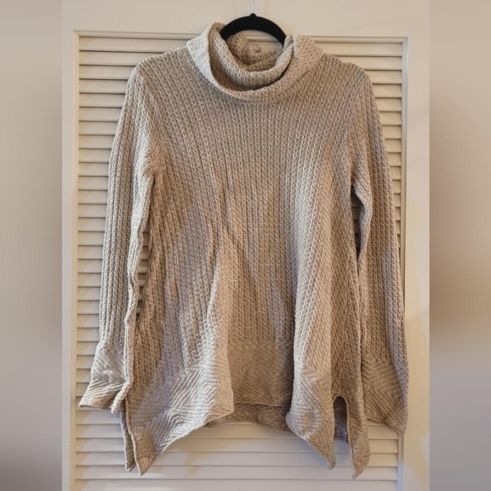 Eight Eight Eight- 100% Cotton Waffle Material Loose-Fit Long-Sleeve Sweater